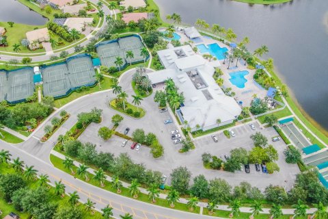 Villa ou maison à vendre à West Palm Beach, Floride: 2 chambres, 167.5 m2 № 1079174 - photo 2