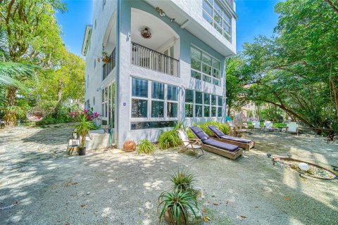 Casa en venta en Palmetto Bay, Florida, 4 dormitorios, 294.22 m2 № 1077623 - foto 10