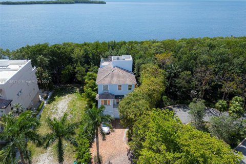 Villa ou maison à vendre à Palmetto Bay, Floride: 4 chambres, 294.22 m2 № 1077623 - photo 1