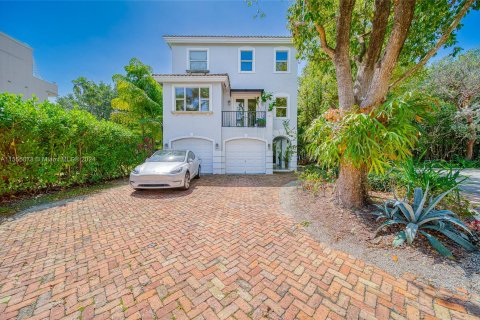 Villa ou maison à vendre à Palmetto Bay, Floride: 4 chambres, 294.22 m2 № 1077623 - photo 4