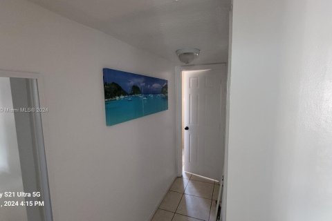 Copropriété à vendre à Hollywood, Floride: 1 chambre, 59.46 m2 № 1158844 - photo 3