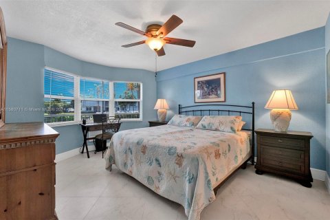 Купить кондоминиум в Дирфилд-Бич, Флорида 2 спальни, 111.48м2, № 1158843 - фото 4