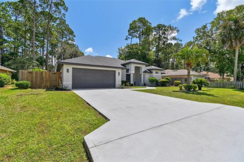 House in Palm Coast, Florida 4 bedrooms, 208.47 sq.m. № 1349524 - photo 7