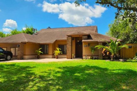 Villa ou maison à vendre à Orlando, Floride: 4 chambres, 199.09 m2 № 1199975 - photo 1