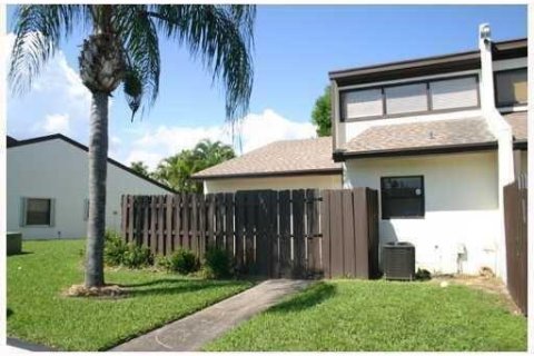 Adosado en venta en West Palm Beach, Florida, 2 dormitorios, 99.68 m2 № 1187068 - foto 7