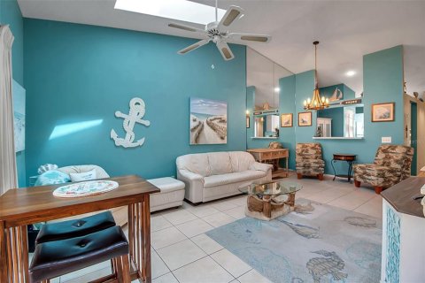 Condo in Bradenton, Florida, 2 bedrooms  № 1355743 - photo 8