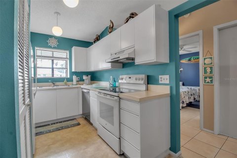 Copropriété à vendre à Bradenton, Floride: 2 chambres, 111.11 m2 № 1355743 - photo 16