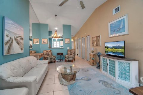 Copropriété à vendre à Bradenton, Floride: 2 chambres, 111.11 m2 № 1355743 - photo 9