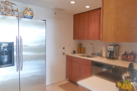 Condominio en venta en Miami Beach, Florida, 1 dormitorio, 83.33 m2 № 1206257 - foto 10