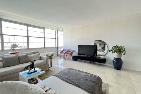 Condo in Miami Beach, Florida, 1 bedroom  № 1206257 - photo 5