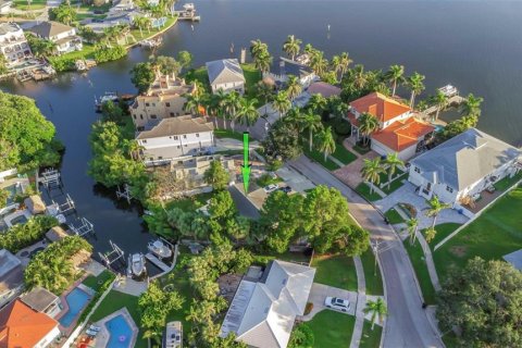 Terreno en venta en Saint Petersburg, Florida № 1313336 - foto 18