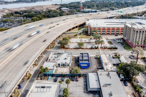 Immobilier commercial à louer à Jacksonville, Floride: 485.88 m2 № 768388 - photo 12