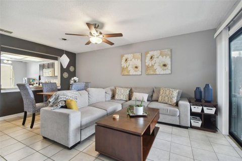 Adosado en venta en Tampa, Florida, 2 dormitorios, 105.54 m2 № 1382360 - foto 26