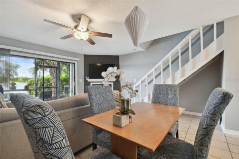 Adosado en venta en Tampa, Florida, 2 dormitorios, 105.54 m2 № 1382360 - foto 19