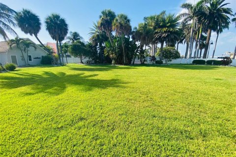 Terreno en venta en Saint Pete Beach, Florida № 1379716 - foto 22