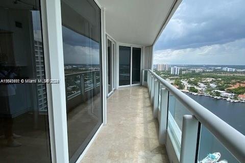 Copropriété à vendre à Aventura, Floride: 2 chambres, 139.82 m2 № 1319221 - photo 17