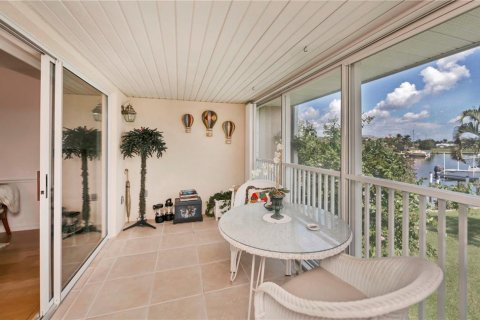 Condo in Punta Gorda, Florida, 2 bedrooms  № 1335080 - photo 4