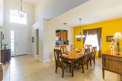 Casa en venta en Kissimmee, Florida, 5 dormitorios, 217.58 m2 № 1335145 - foto 18