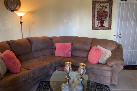 Condo in Kissimmee, Florida, 1 bedroom  № 1314468 - photo 5