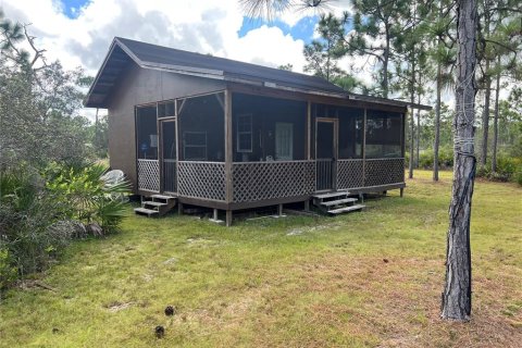 Terreno en venta en Frostproof, Florida № 1314380 - foto 1