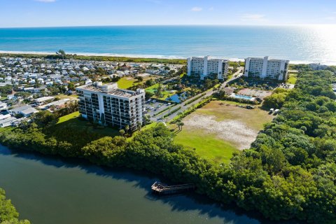 Copropriété à vendre à Hutchinson Island South, Floride: 2 chambres, 116.22 m2 № 1093420 - photo 20