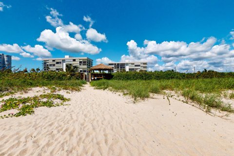 Copropriété à vendre à Hutchinson Island South, Floride: 2 chambres, 116.22 m2 № 1093420 - photo 7