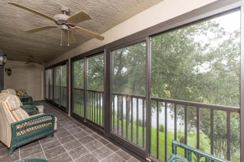 Townhouse in Palm Coast, Florida 2 bedrooms, 204.48 sq.m. № 1196597 - photo 23