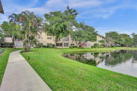 Condominio en venta en Lauderdale Lakes, Florida, 1 dormitorio, 63.55 m2 № 869685 - foto 27
