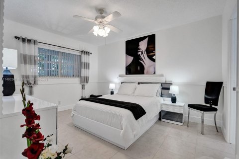 Copropriété à vendre à Lauderdale Lakes, Floride: 1 chambre, 63.55 m2 № 869685 - photo 14
