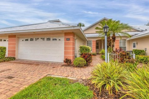 Villa ou maison à vendre à North Port, Floride: 2 chambres, 136.19 m2 № 1262552 - photo 1