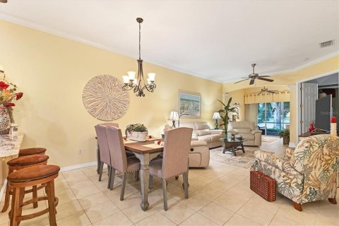 Villa ou maison à vendre à North Port, Floride: 2 chambres, 136.19 m2 № 1262552 - photo 5