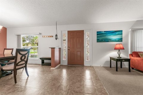 Villa ou maison à vendre à Deltona, Floride: 3 chambres, 187.66 m2 № 1262482 - photo 5