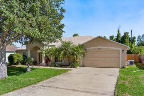 Villa ou maison à vendre à Deltona, Floride: 3 chambres, 187.66 m2 № 1262482 - photo 3