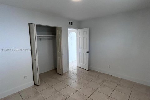 Immobilier commercial à vendre à Miami, Floride: 132.85 m2 № 1325560 - photo 16