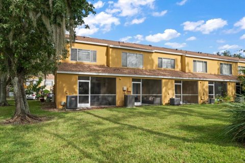 Adosado en venta en Wesley Chapel, Florida, 2 dormitorios, 110 m2 № 1384870 - foto 11