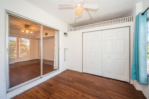 Condo in Kenneth City, Florida, 1 bedroom  № 1384721 - photo 30