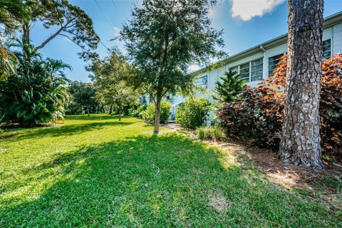 Condo in Kenneth City, Florida, 1 bedroom  № 1384721 - photo 2