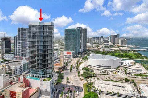 Condo in Miami, Florida, 1 bedroom  № 1385617 - photo 3