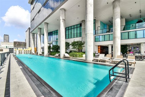 Condo in Miami, Florida, 1 bedroom  № 1385617 - photo 13