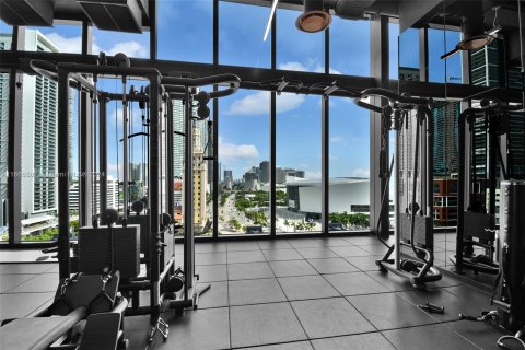 Condo in Miami, Florida, 1 bedroom  № 1385617 - photo 7