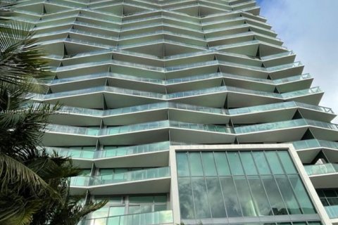 Condominio en alquiler en Miami, Florida, 2 dormitorios, 121.79 m2 № 1355068 - foto 13