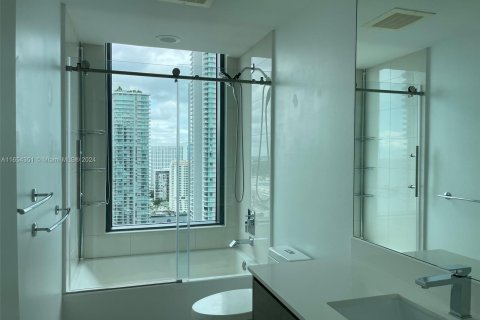 Condo in Miami, Florida, 2 bedrooms  № 1355068 - photo 10