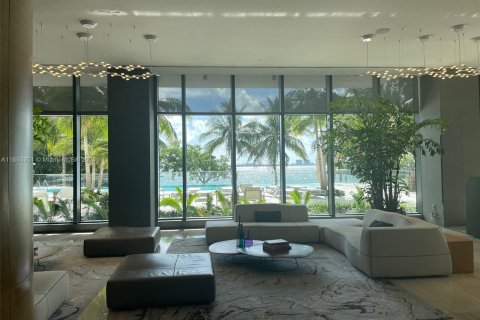 Condominio en alquiler en Miami, Florida, 2 dormitorios, 121.79 m2 № 1355068 - foto 29