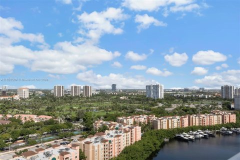 Condo in Aventura, Florida, 4 bedrooms  № 1355066 - photo 13