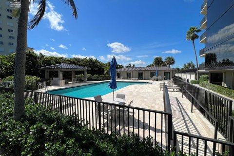 Condominio en venta en Hutchinson Island South, Florida, 3 dormitorios, 250.93 m2 № 788243 - foto 8
