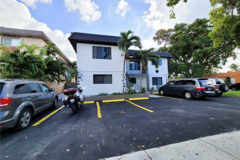 Immobilier commercial à vendre à Hollywood, Floride № 497874 - photo 3