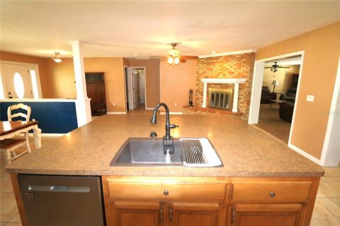 Casa en venta en Lakeland, Florida, 3 dormitorios, 215.16 m2 № 1353327 - foto 5