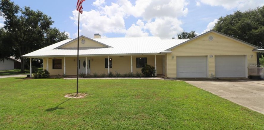 Villa ou maison à Lakeland, Floride 3 chambres, 215.16 m2 № 1353327