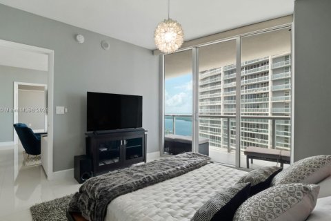 Condo in Miami, Florida, 2 bedrooms  № 1209584 - photo 4