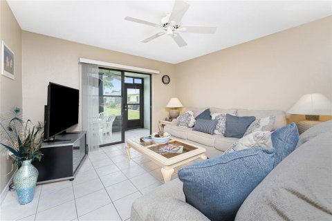 Villa ou maison à vendre à Punta Gorda, Floride: 2 chambres, 82.31 m2 № 1275322 - photo 17